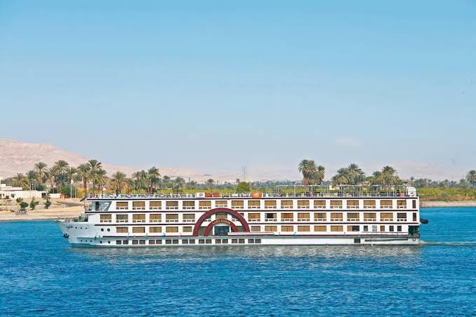 Deluxe Nile Cruise Package